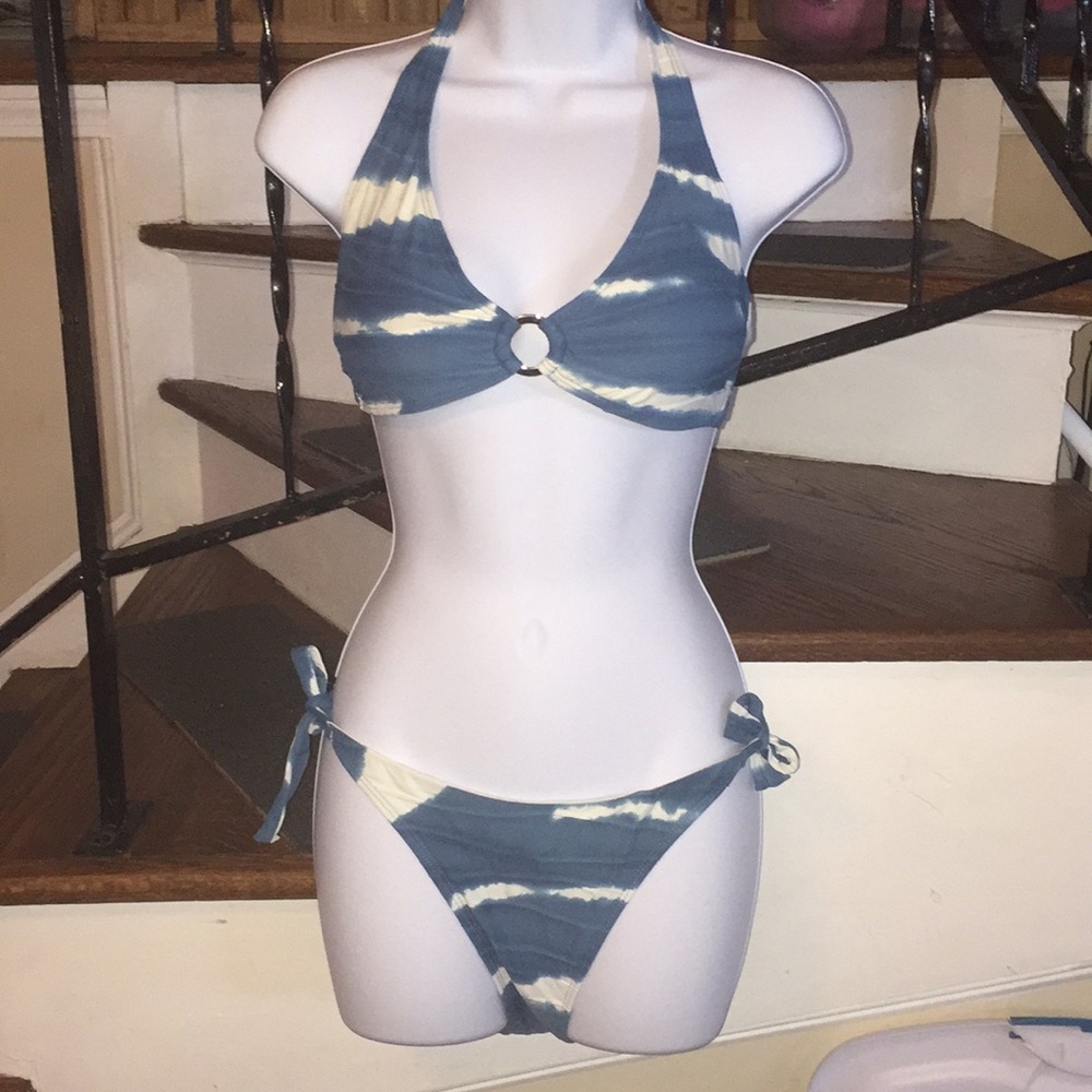 Letarte bikini. Tie dye stripe.